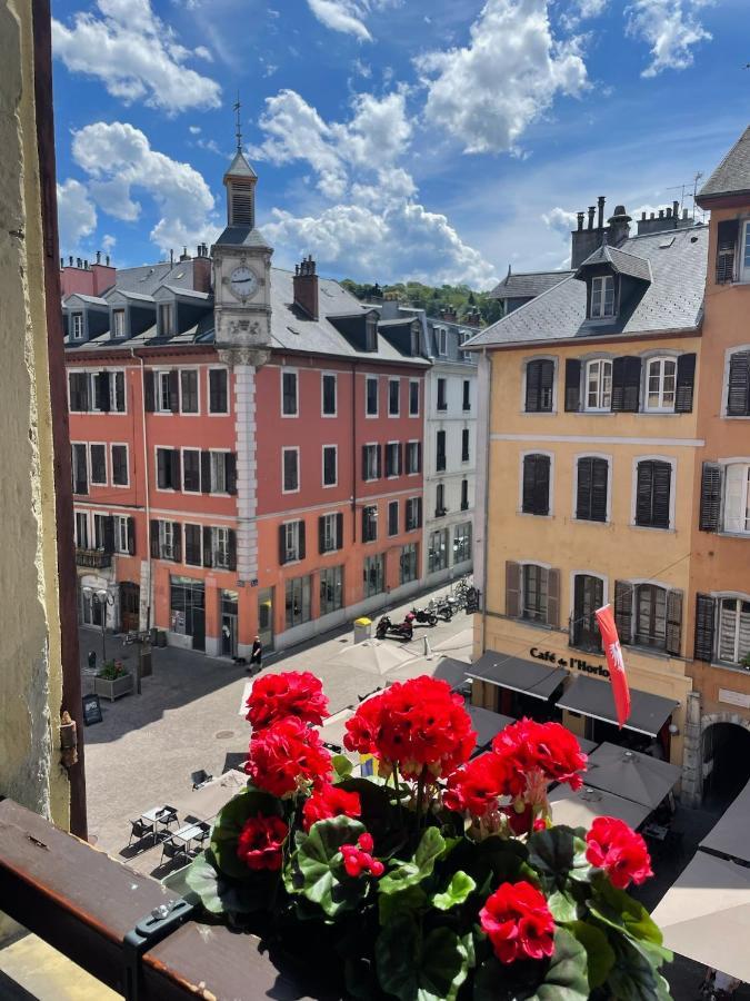 Le Chalet De L'Horloge Chambery Bagian luar foto