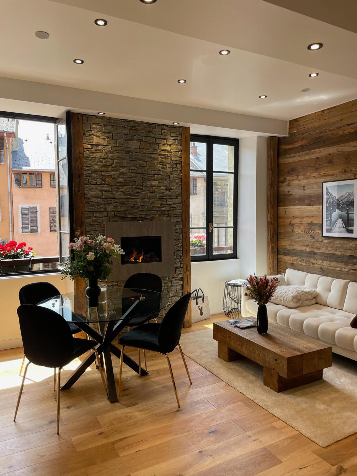 Le Chalet De L'Horloge Chambery Bagian luar foto